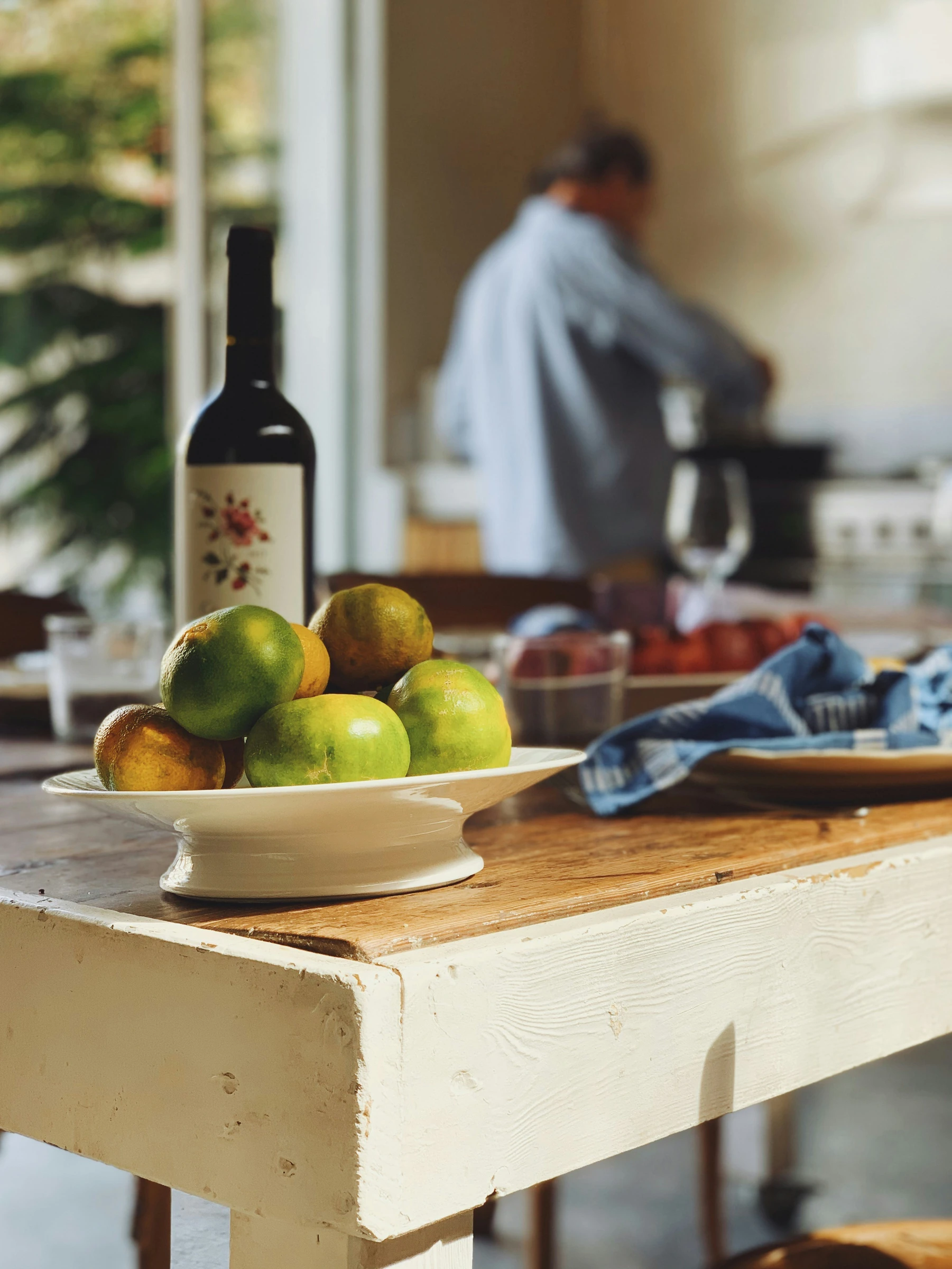 Preparing food in Gr&agrave;cia, Barcelona.